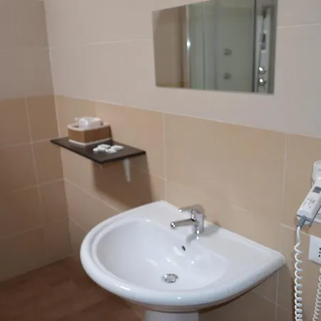 Il Vicoletto 3* Л'Акуила